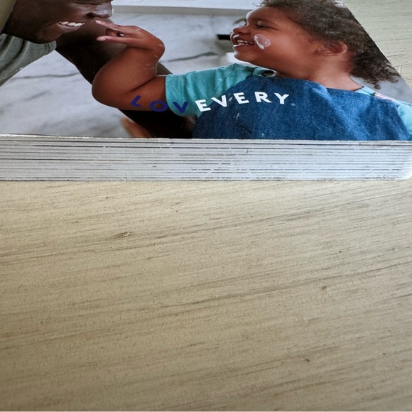 Lovevery Making Muffins Flip Board Book The Helper Play Kit Months 25, 26, 27 - Picture 3 of 9